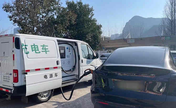 北安汽车搭电